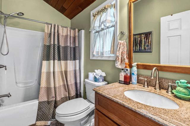 207 Loudville Road, Easthampton, MA 01027