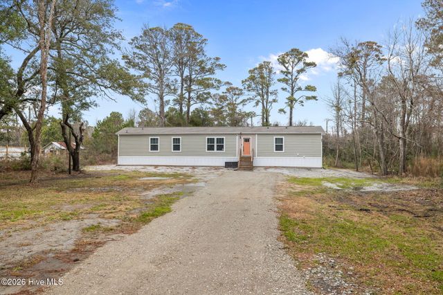 801 Lola Road, Cedar Island, NC 28520
