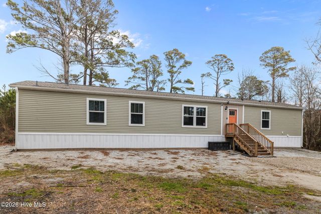 801 Lola Road, Cedar Island, NC 28520