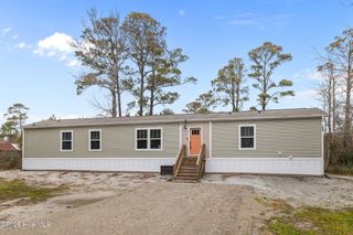 801 Lola Road, Cedar Island, NC 28520