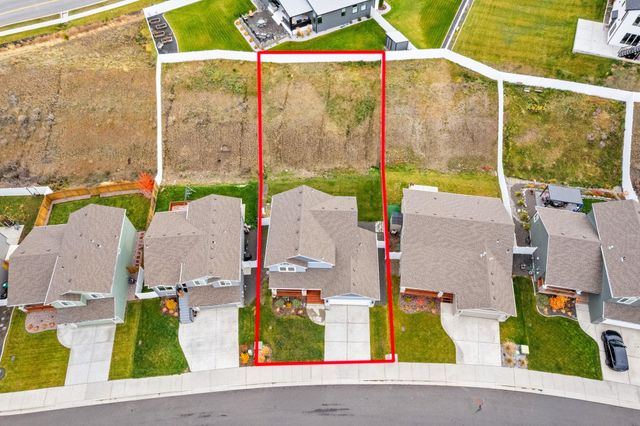 18224 E Selkirk Estates Rd, Greenacres, WA 99016