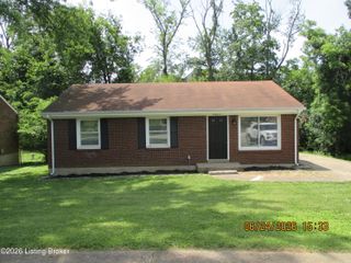 5404 Windy Willow Dr, Louisville, KY 40241