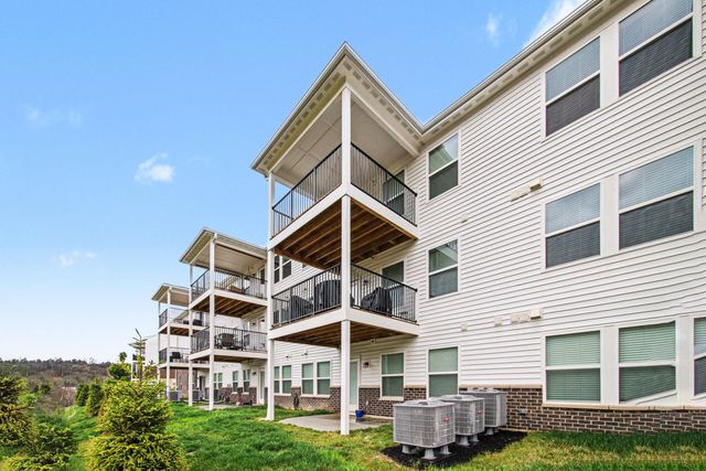 4630 Bentwood Hills Drive, 3-302, Wilder, KY 41071