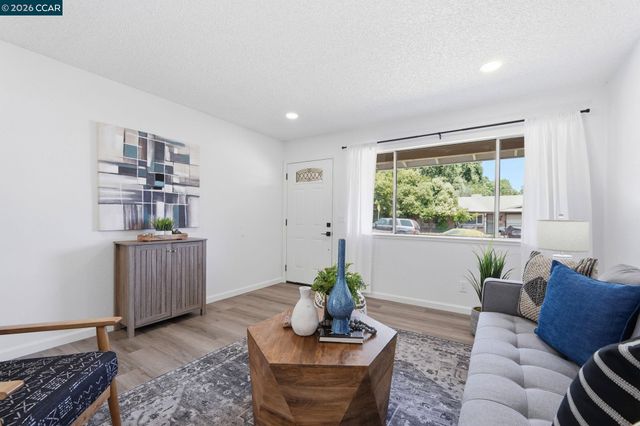 6417 Feliciter Way, Citrus Heights, CA 95610