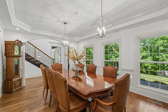 911 Bluff Rd, Brentwood, TN 37027