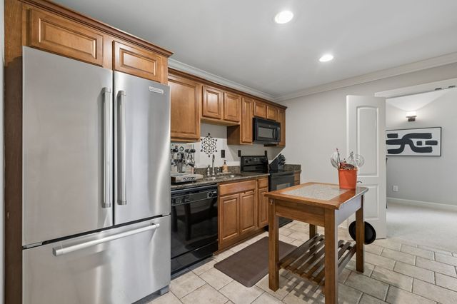 911 Bluff Rd, Brentwood, TN 37027