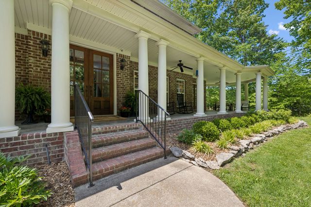 911 Bluff Rd, Brentwood, TN 37027