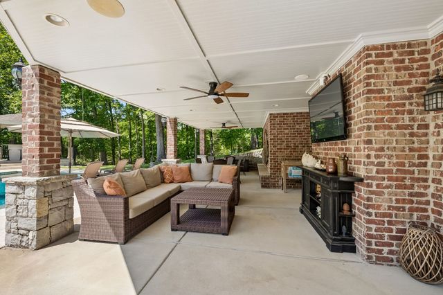 911 Bluff Rd, Brentwood, TN 37027