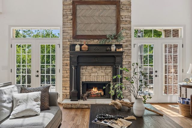 911 Bluff Rd, Brentwood, TN 37027