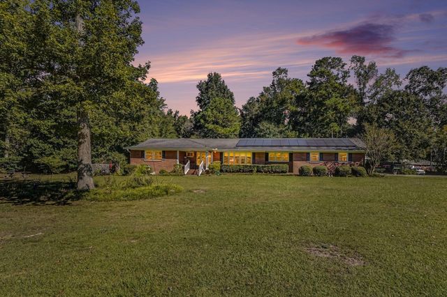 4629 Circle Dr.