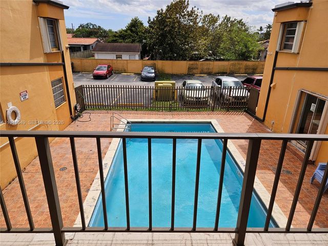 8990 SW 24th St 228, Miami, FL 33165