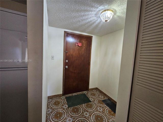 8990 SW 24th St 228, Miami, FL 33165