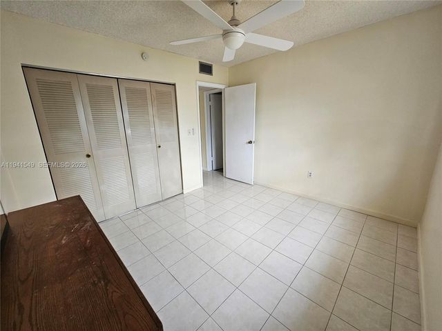 8990 SW 24th St 228, Miami, FL 33165