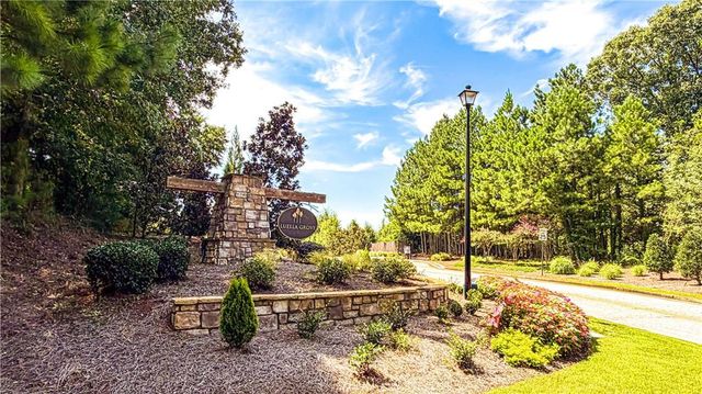 205 Vandalay Way, Locust Grove, GA 30248