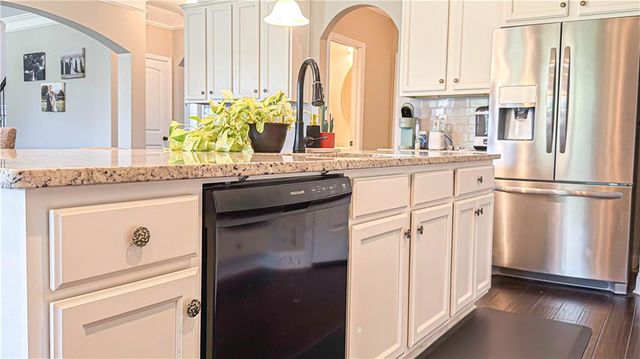 205 Vandalay Way, Locust Grove, GA 30248