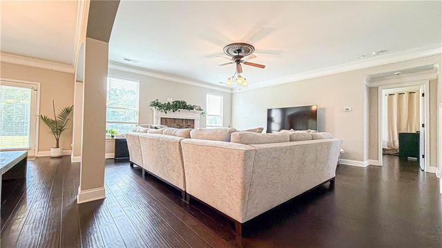 205 Vandalay Way, Locust Grove, GA 30248