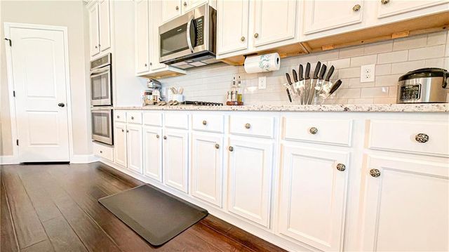 205 Vandalay Way, Locust Grove, GA 30248