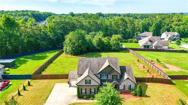 205 Vandalay Way, Locust Grove, GA 30248