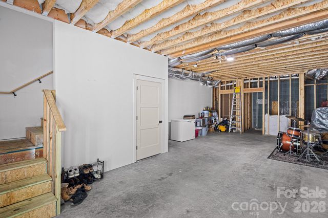 96 Crystal Lake Drive, Hendersonville, NC 28739