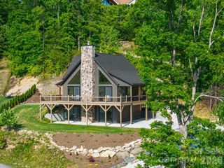 96 Crystal Lake Drive, Hendersonville, NC 28739