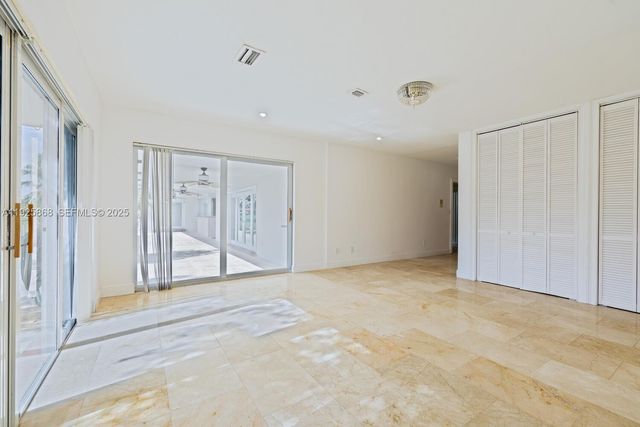 7860 SW 173rd Ter, Palmetto Bay, FL 33157