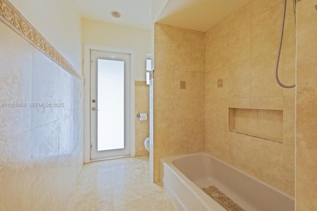 7860 SW 173rd Ter, Palmetto Bay, FL 33157