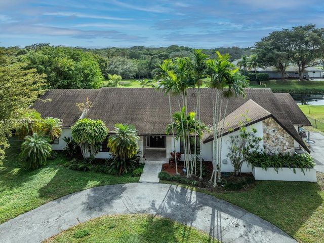 7860 SW 173rd Ter, Palmetto Bay, FL 33157