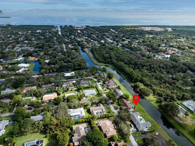 7860 SW 173rd Ter, Palmetto Bay, FL 33157