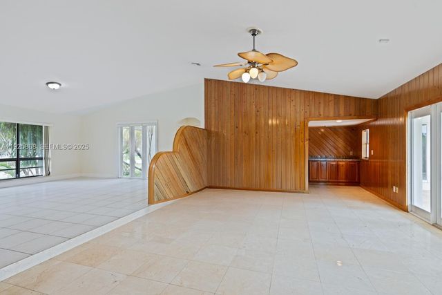 7860 SW 173rd Ter, Palmetto Bay, FL 33157