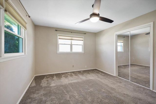 9522 E Valleyway Ave, Spokane Valley, WA 99206
