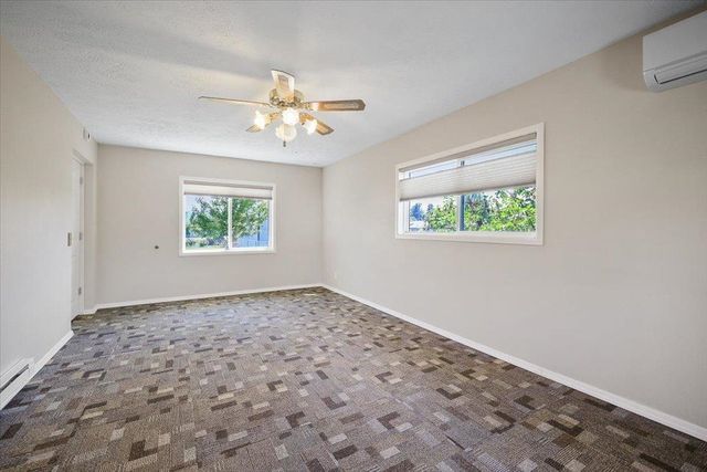 9522 E Valleyway Ave, Spokane Valley, WA 99206