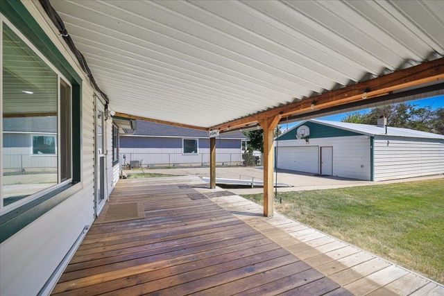 9522 E Valleyway Ave, Spokane Valley, WA 99206