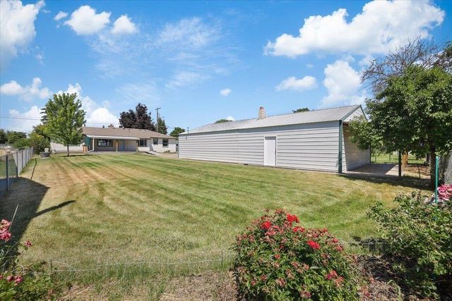9522 E Valleyway Ave, Spokane Valley, WA 99206