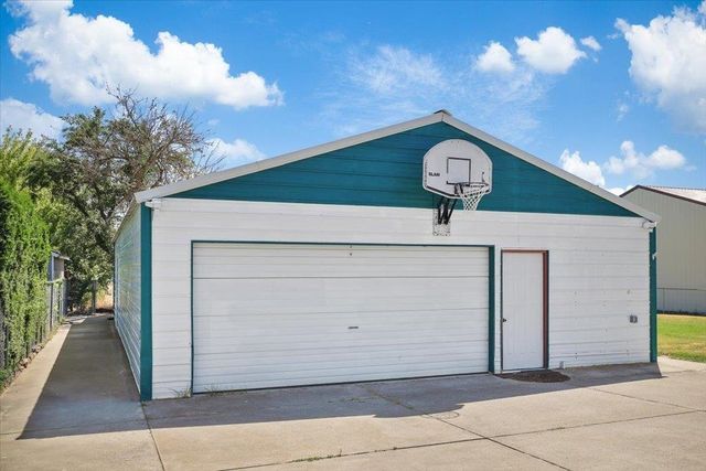 9522 E Valleyway Ave, Spokane Valley, WA 99206