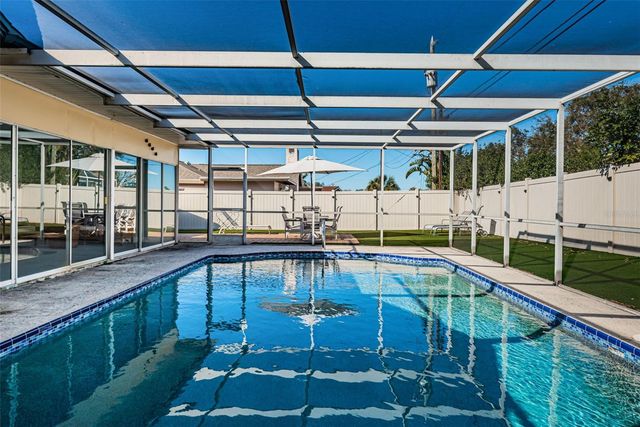 14025 YACHT CLUB BOULEVARD, Seminole, FL 33776