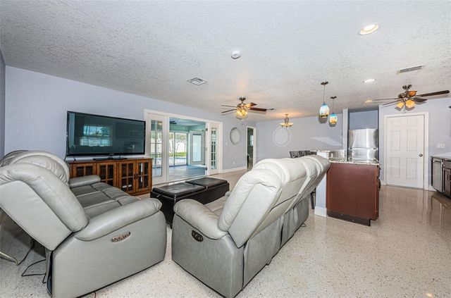 14025 YACHT CLUB BOULEVARD, Seminole, FL 33776