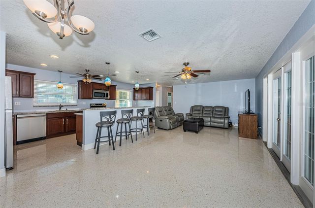14025 YACHT CLUB BOULEVARD, Seminole, FL 33776