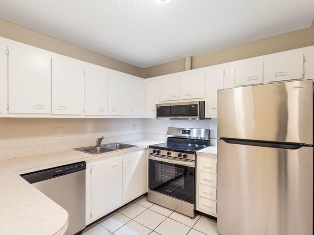 4806 Cherry Road, West Palm Beach, FL 33417