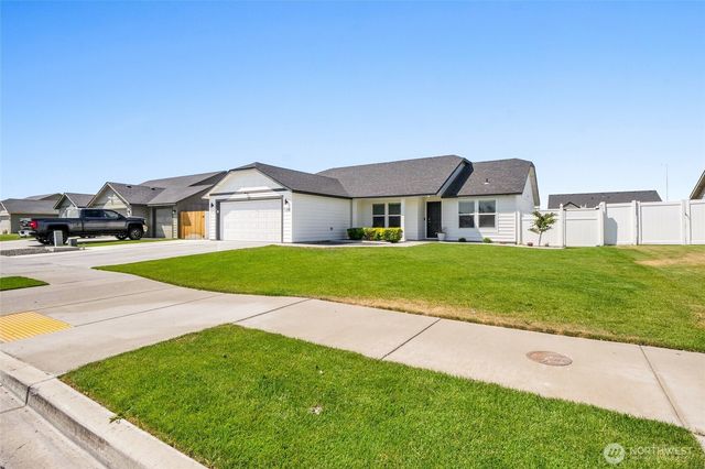 1344 E Deborah Street, Moses Lake, WA 98837