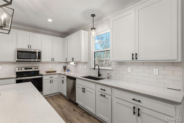 1100 Tower Park Drive, St Charles, MO 63304