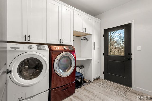 1100 Tower Park Drive, St Charles, MO 63304