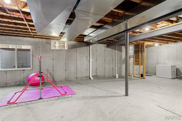 1100 Tower Park Drive, St Charles, MO 63304