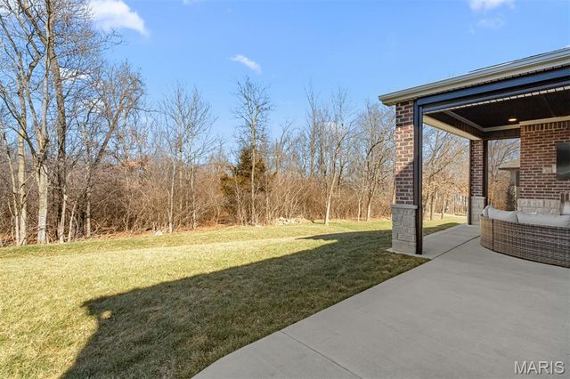 1100 Tower Park Drive, St Charles, MO 63304