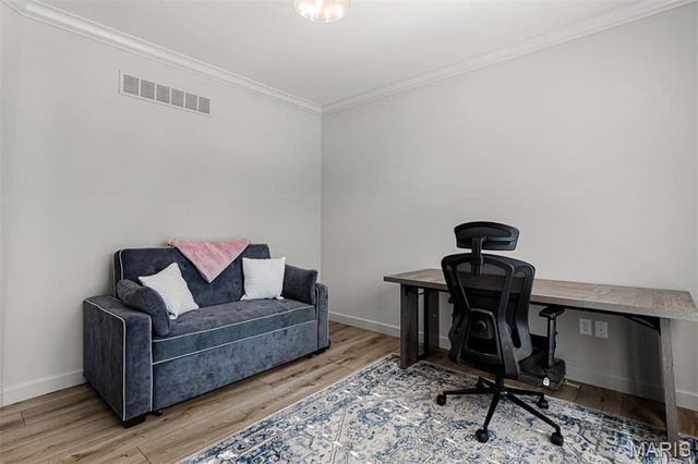 1100 Tower Park Drive, St Charles, MO 63304