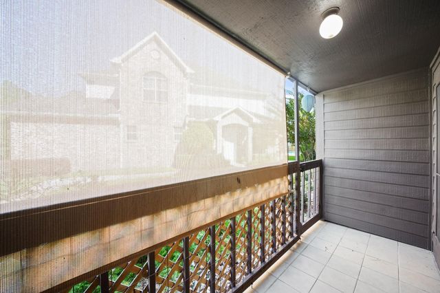 12755 Mill Ridge Drive 402, Cypress, TX 77429