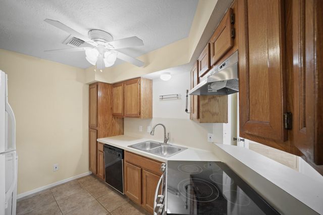 12755 Mill Ridge Drive 402, Cypress, TX 77429