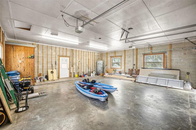 351 SEQUOIA DR, Ocklawaha, FL 32179