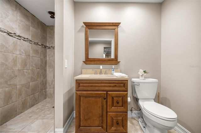 351 SEQUOIA DR, Ocklawaha, FL 32179