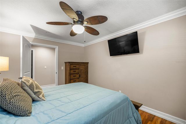 351 SEQUOIA DR, Ocklawaha, FL 32179