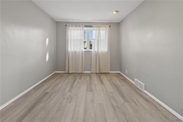 3637 Doyle Road, Lysander, NY 13027